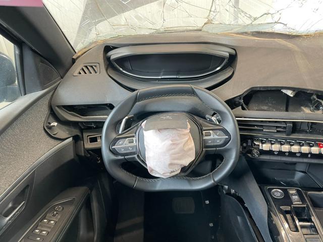 PEUGEOT 3008 HYBRID4 300CV E-EAT8 ALLURE PACK