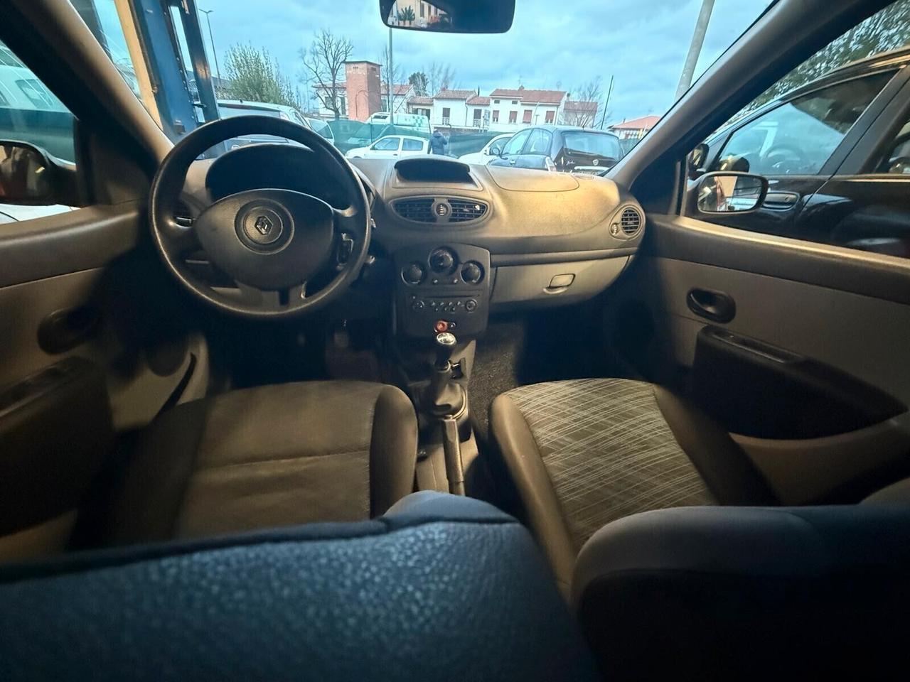 Renault Clio 1.2 16V 5 porte Dynamique Metano