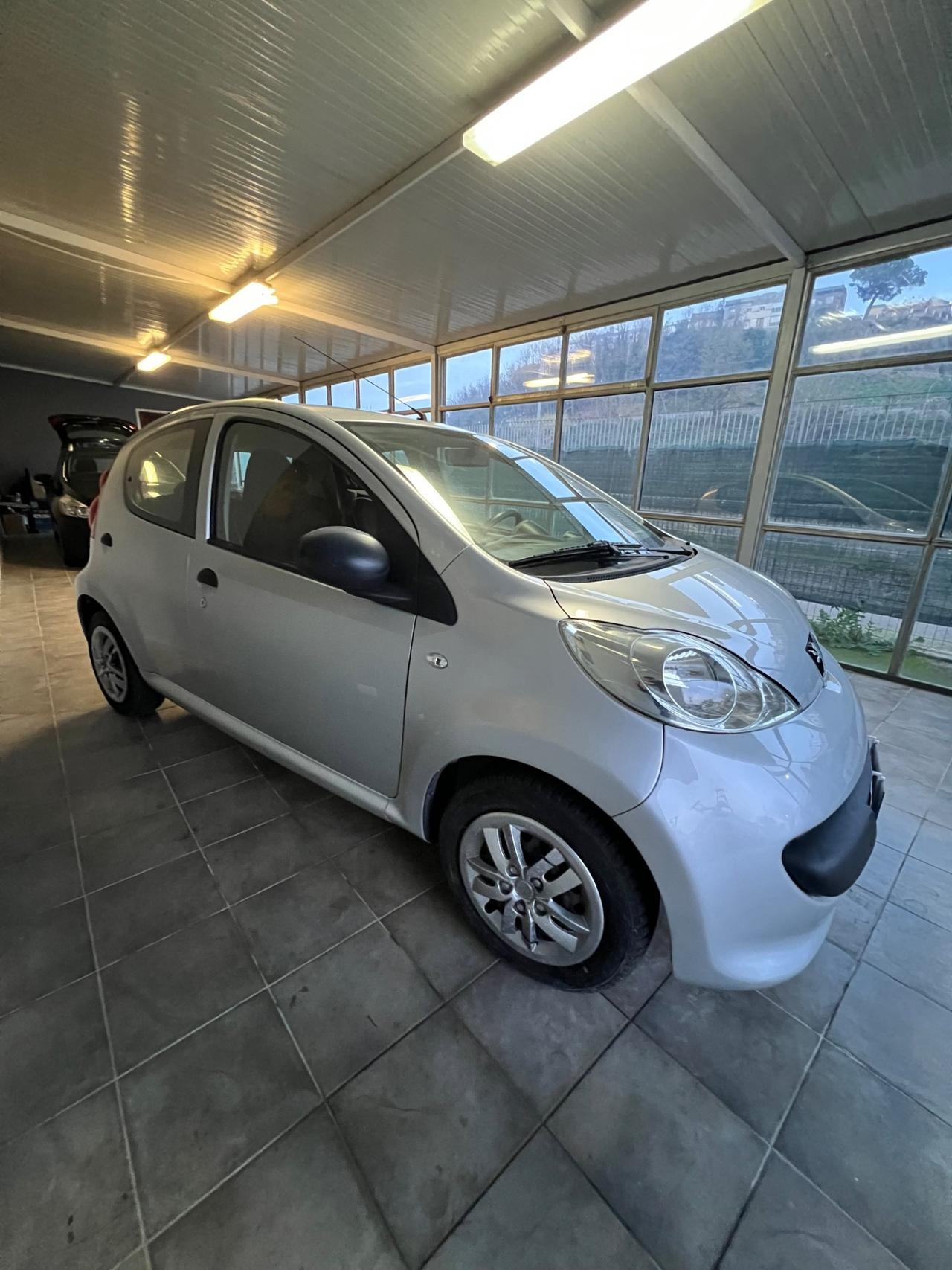 Peugeot 107 1.0 68CV 5p. Desir