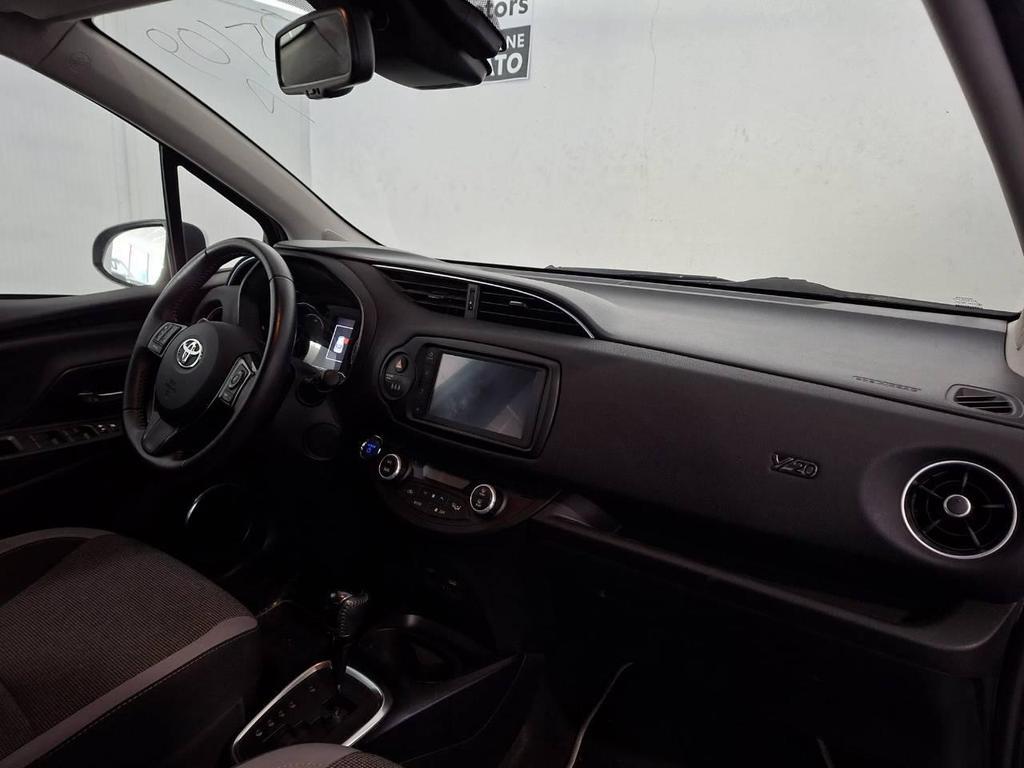 Toyota Yaris 5 Porte 1.5 VVT-i Hybrid Active E-CVT