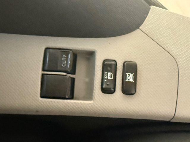 TOYOTA Yaris 1.3 5 porte M-MT Sol