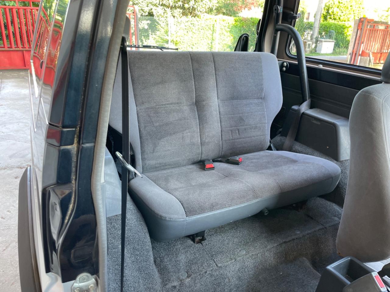 Daihatsu Feroza 1.6 Resin-top DX