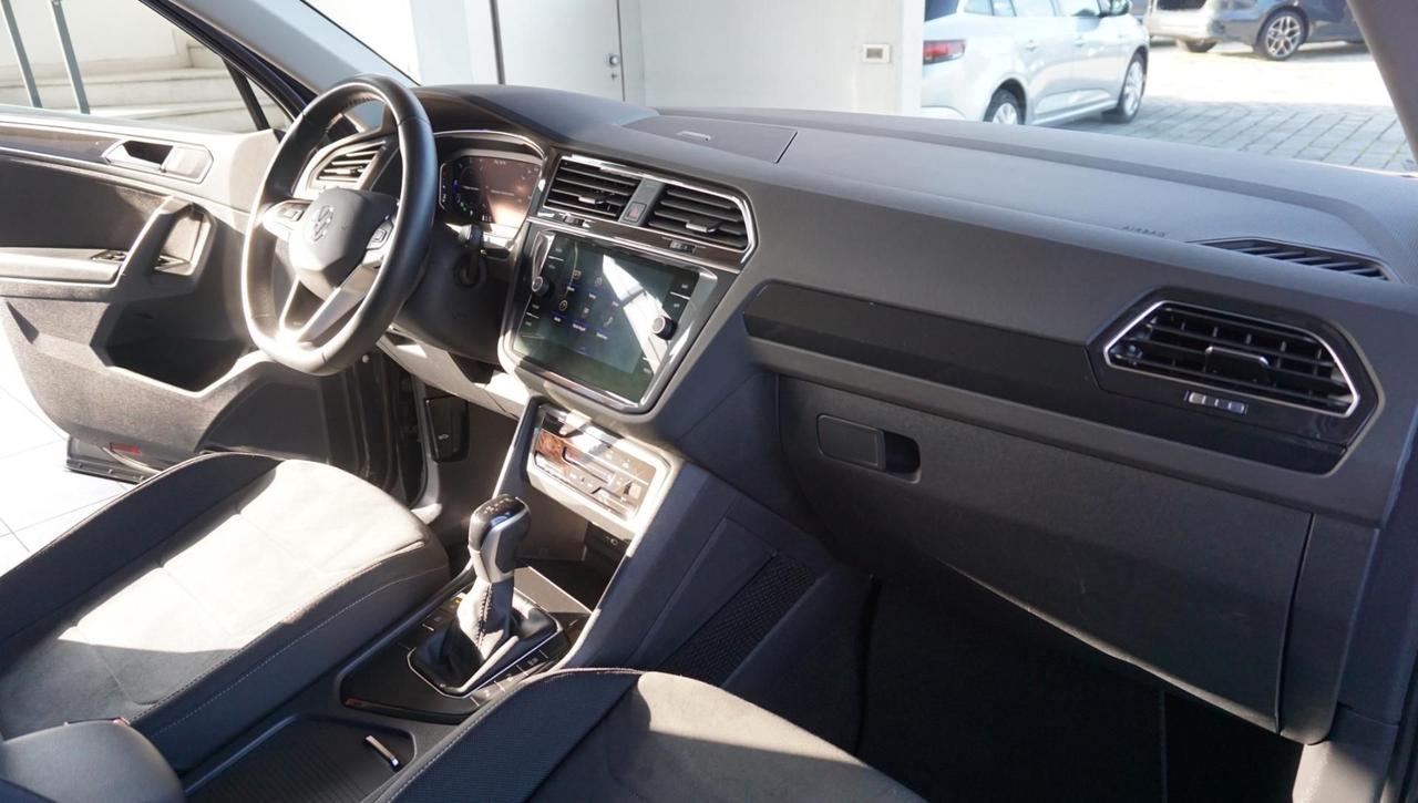 Volkswagen Tiguan 2.0 TDI 150 CV SCR DSG Elegance