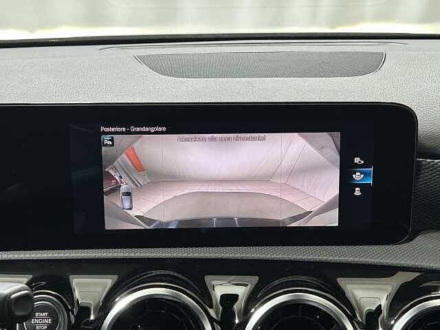 Mercedes-Benz A 180 A 180 d Automatic Sport