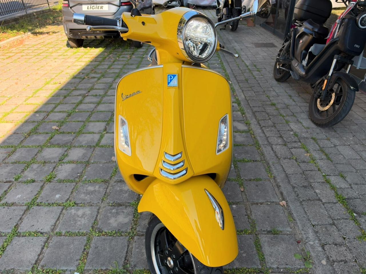 Piaggio Vespa 300 GTS SUPER E5