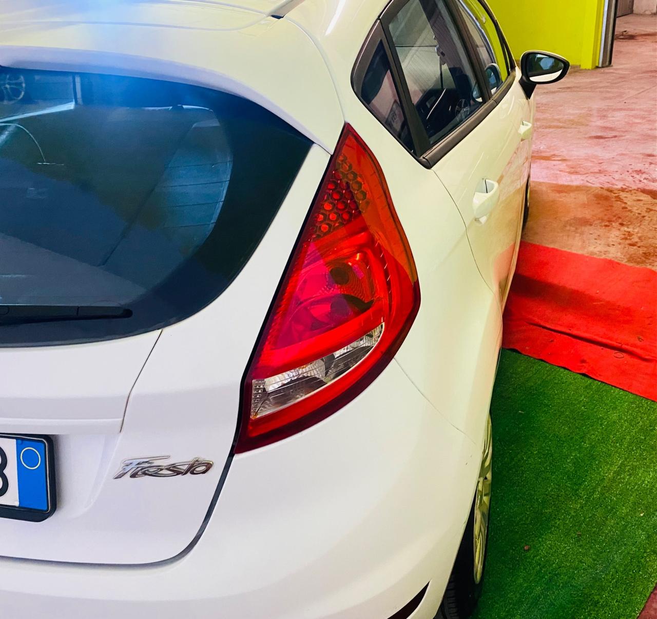 Ford Fiesta 1.4 5 porte Bz.- GPL Titanium