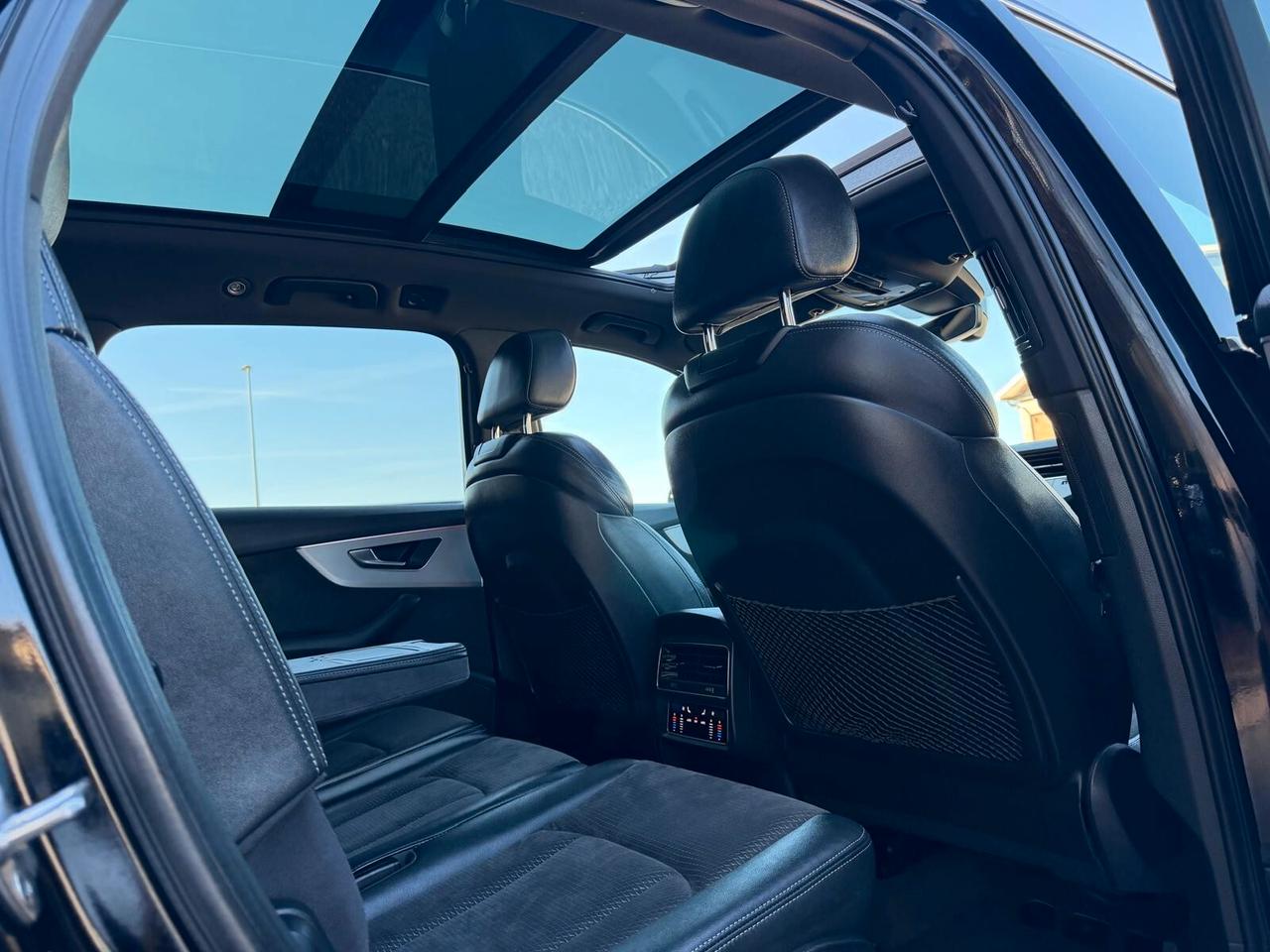 Audi Q7 45 TDI quattro tiptronic Sport Plus S-LINE EDITION 7 POSTI TETTO APRIBILE E FARI MATRIX