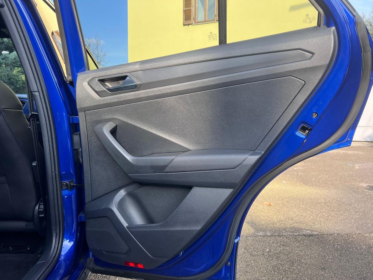 Volkswagen T-Roc 2.0 TSI R R Line #7984