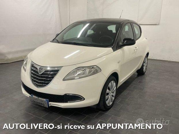 LANCIA Ypsilon 1.2 69 CV 5 porte BICOLOR-UNIPRO