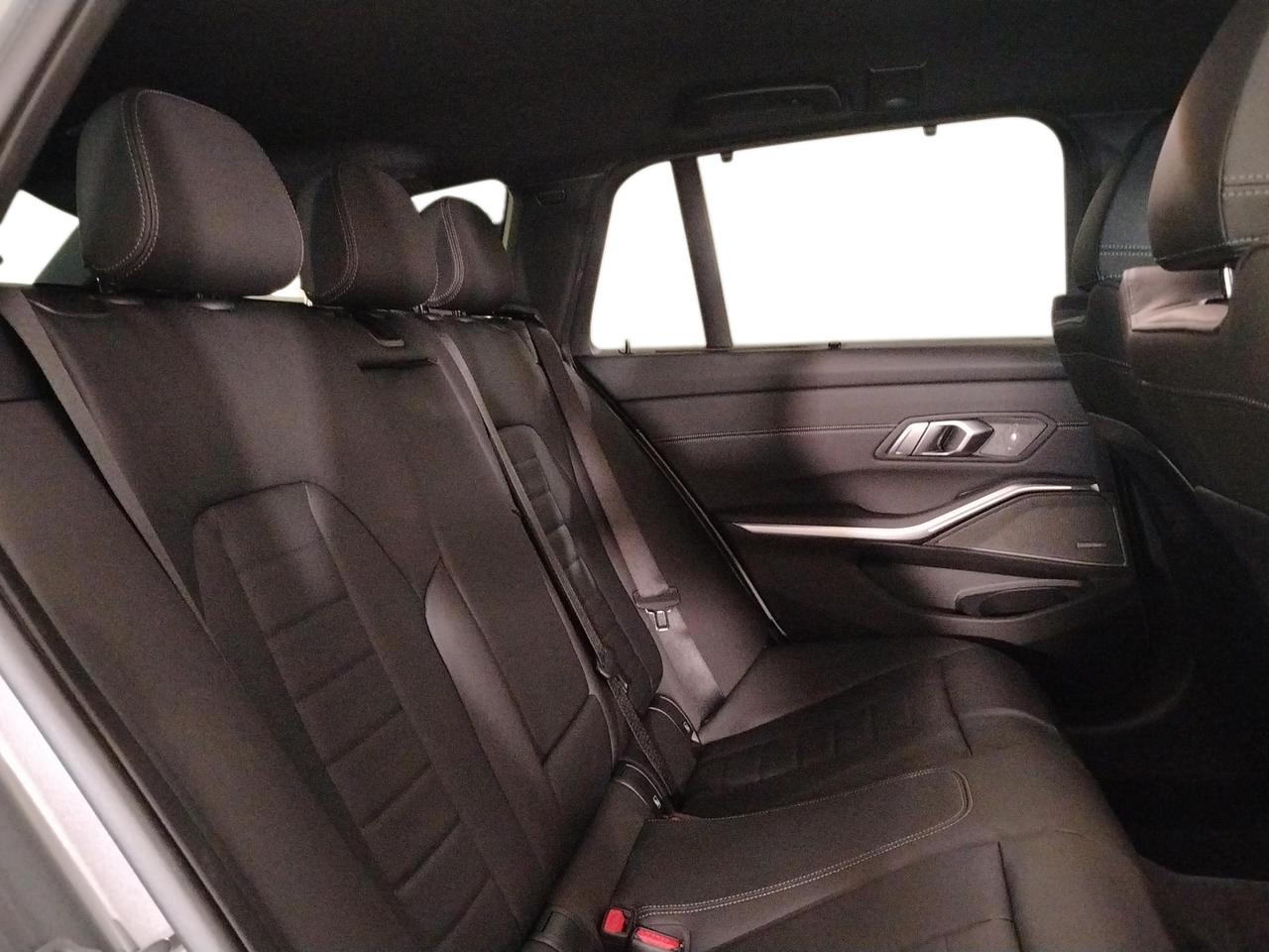 BMW Serie 3 318d Touring 48V MSport