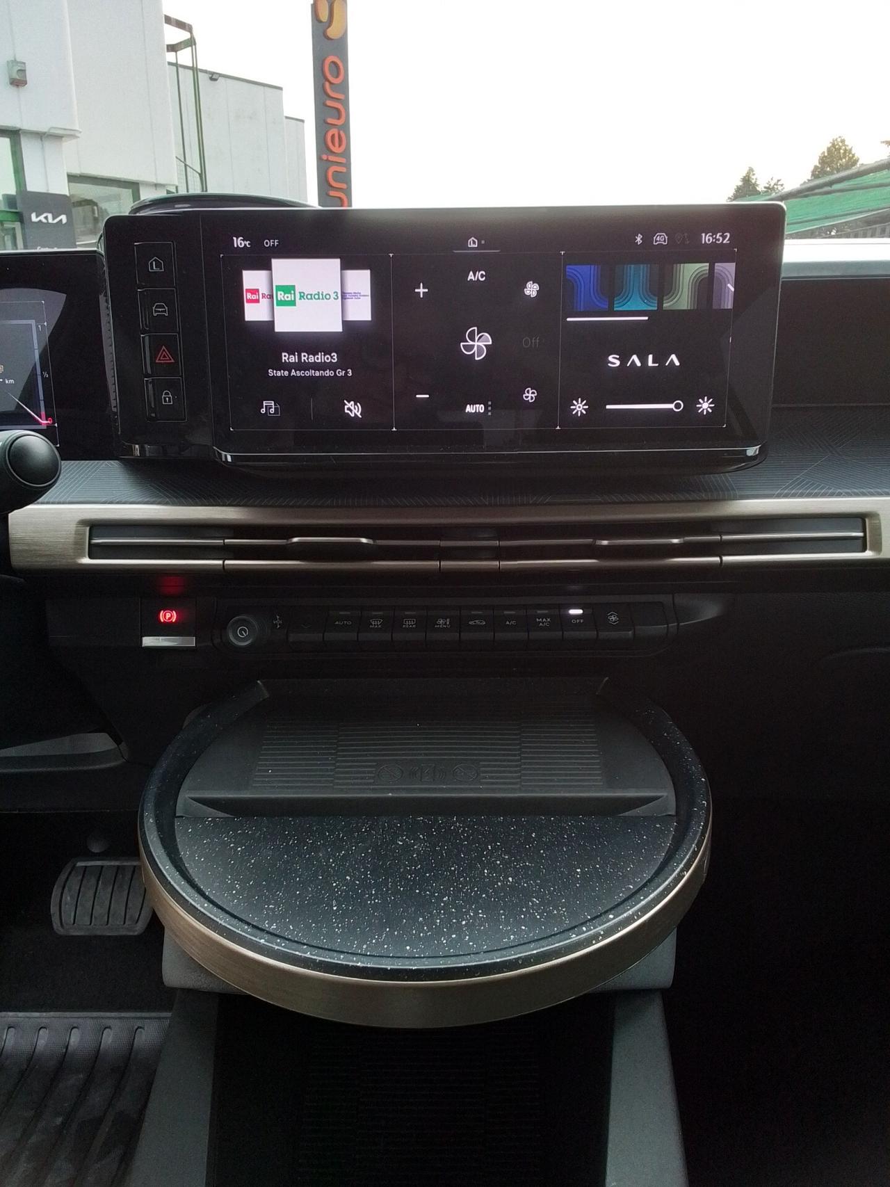 Lancia Ypsilon Hybrid e-DCT LX