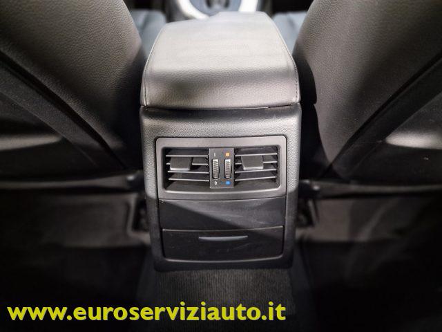 BMW 320 i cat Touring Attiva