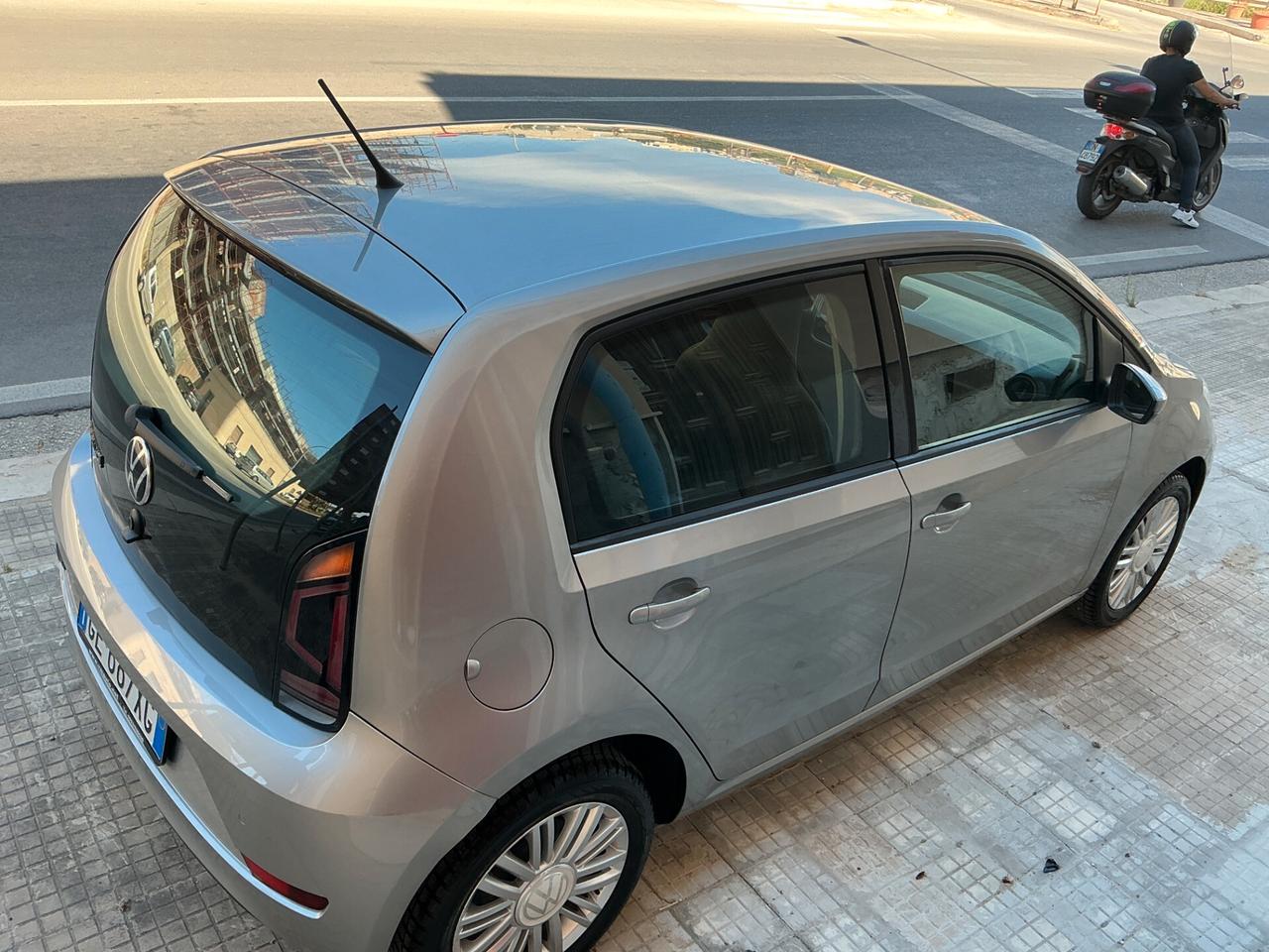 Volkswagen up! 1.0 5p. eco move BlueMotion Technology