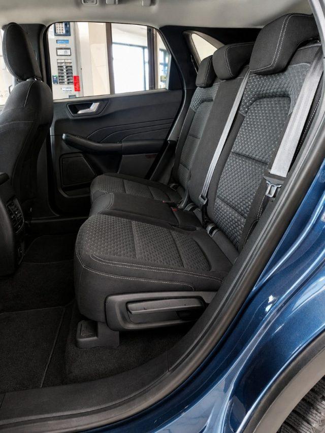FORD Kuga 2.5 Plug In Hybrid Connect 2WD Automatic
