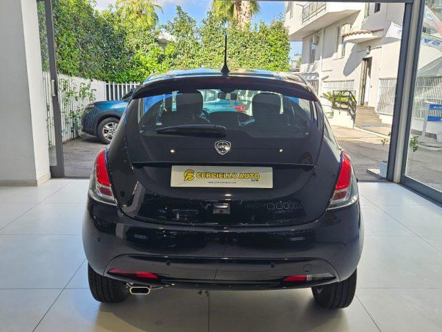 LANCIA Ypsilon 1.2 69 CV 5 porte GPL Ecochic da ?179,00 mensili