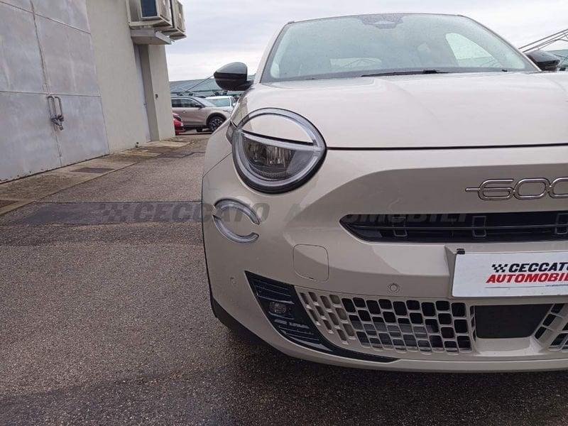 FIAT 600 600 1.2 hybrid La Prima II 110cv auto