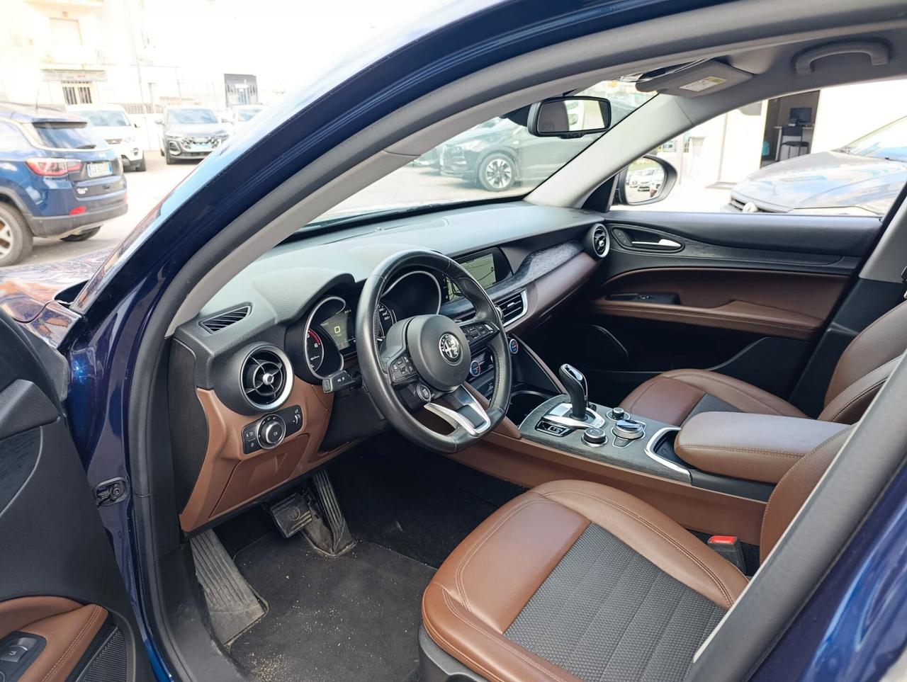 Alfa Romeo Stelvio 2.2 Turbodiesel 190 CV AT8 RWD Business