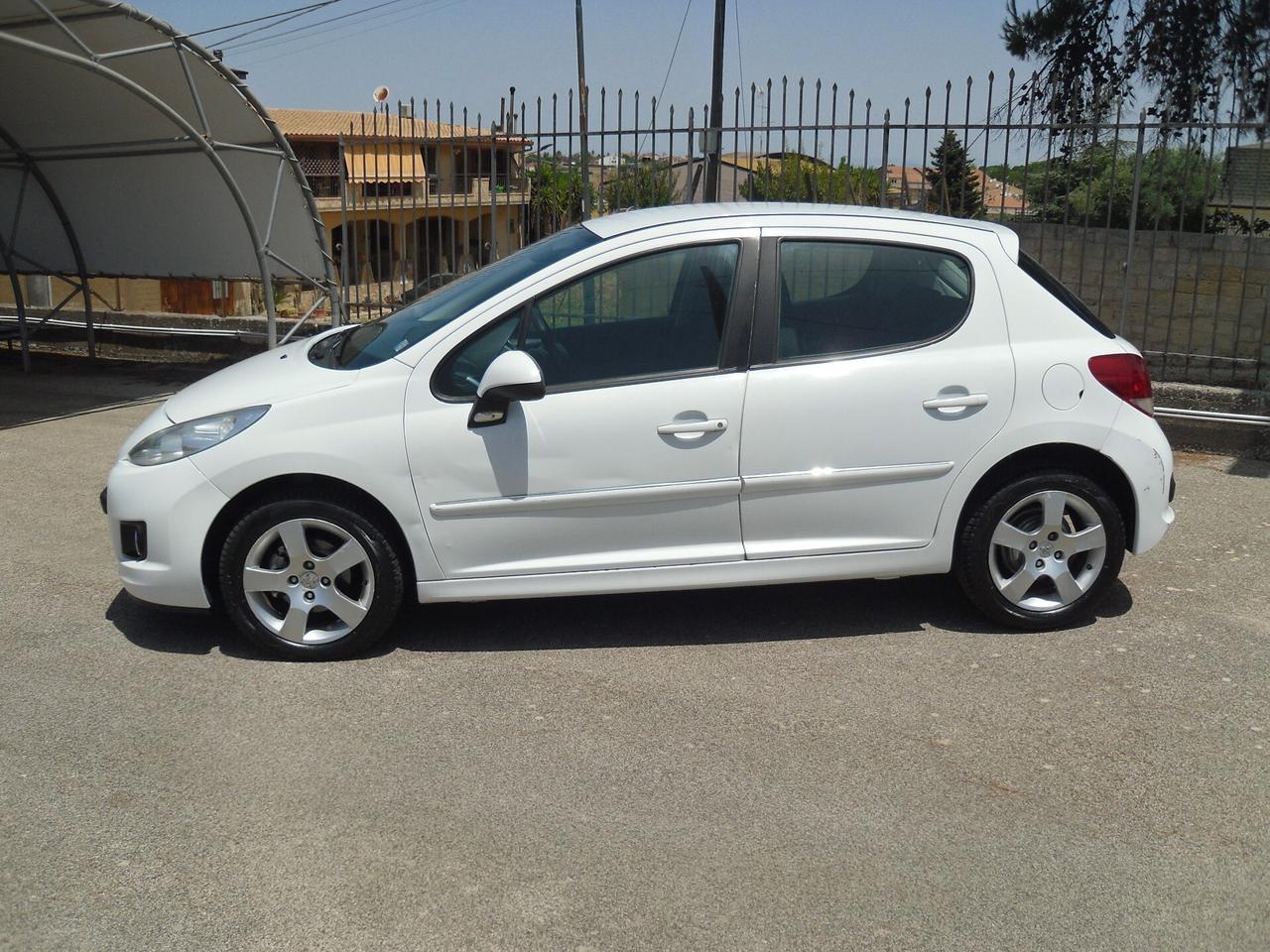 Peugeot 207 1.6 HDi 90CV 5p. XS
