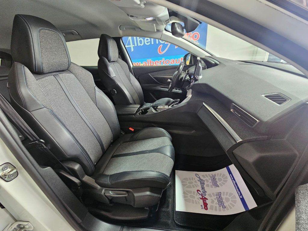 Peugeot 3008 BlueHDi 130 S&S EAT8 Allure