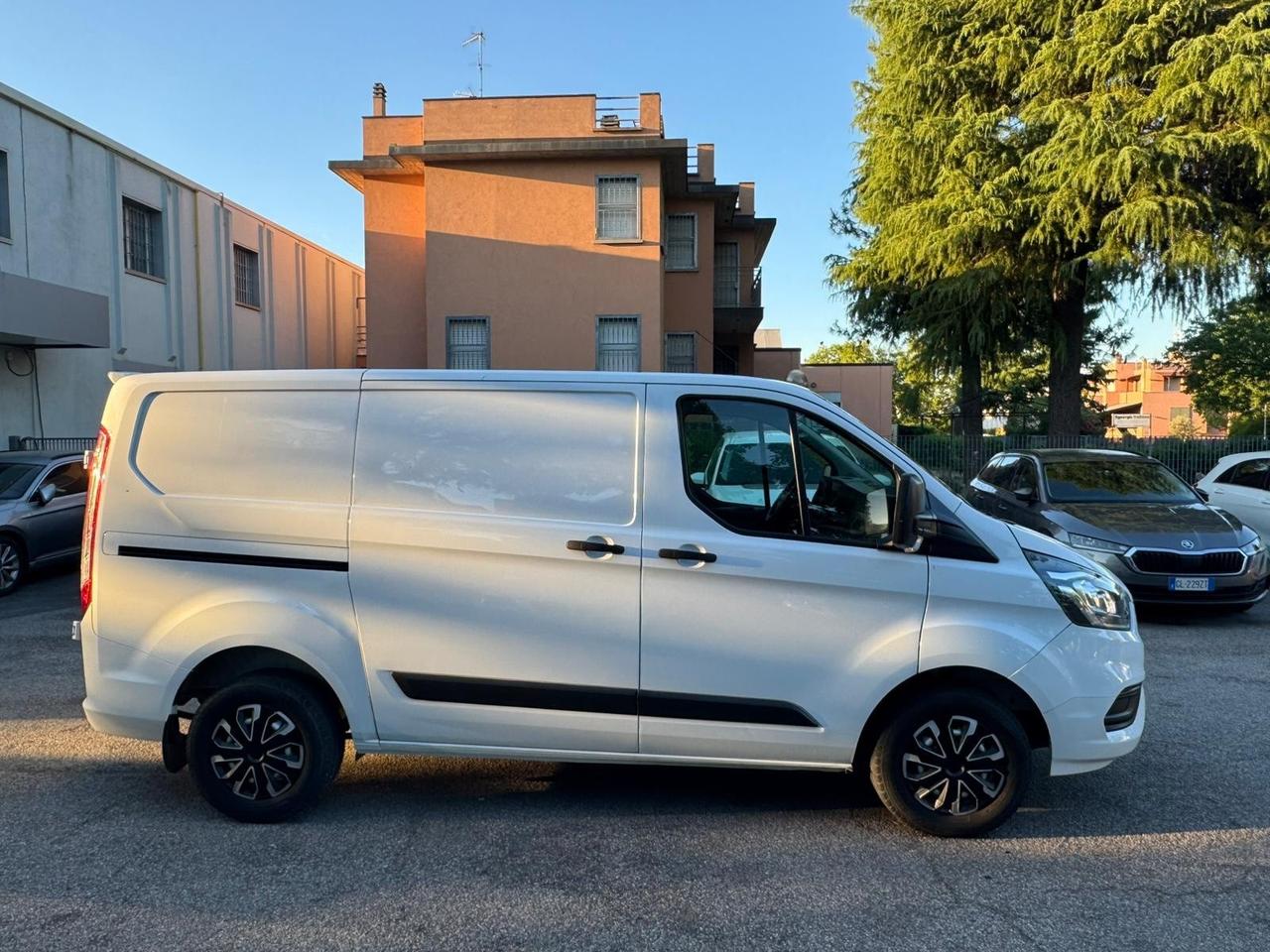 Ford Transit Custom 280 2.0 TDCi 130 PC Furgone Titanium