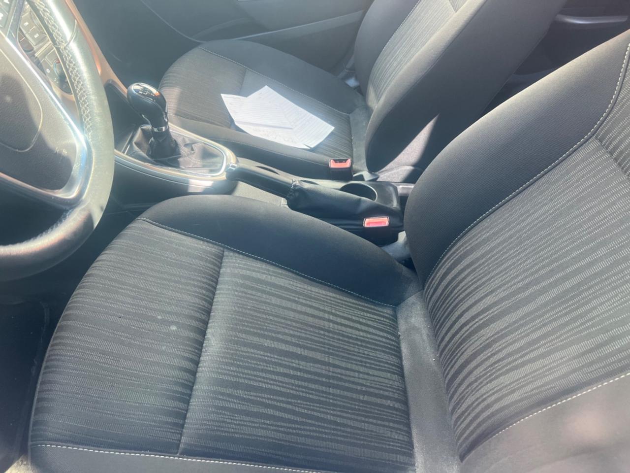 Opel Astra 1.7 Cdti Sports Tourer Problemi al Motore