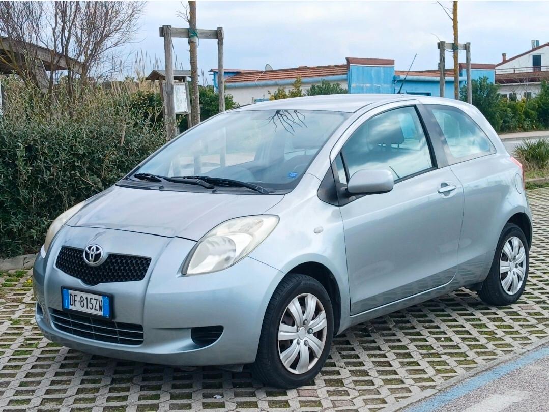 Toyota Yaris 1.0 . OK NEOPATENTATI - PERMUTE -GARANZIA