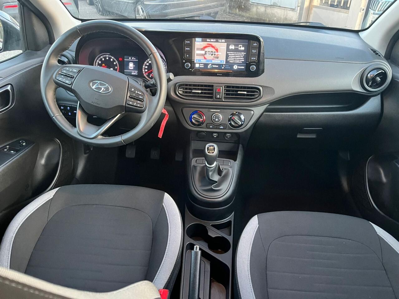 Hyundai i10 1.0 BENZ X NEOP 40.000 KM