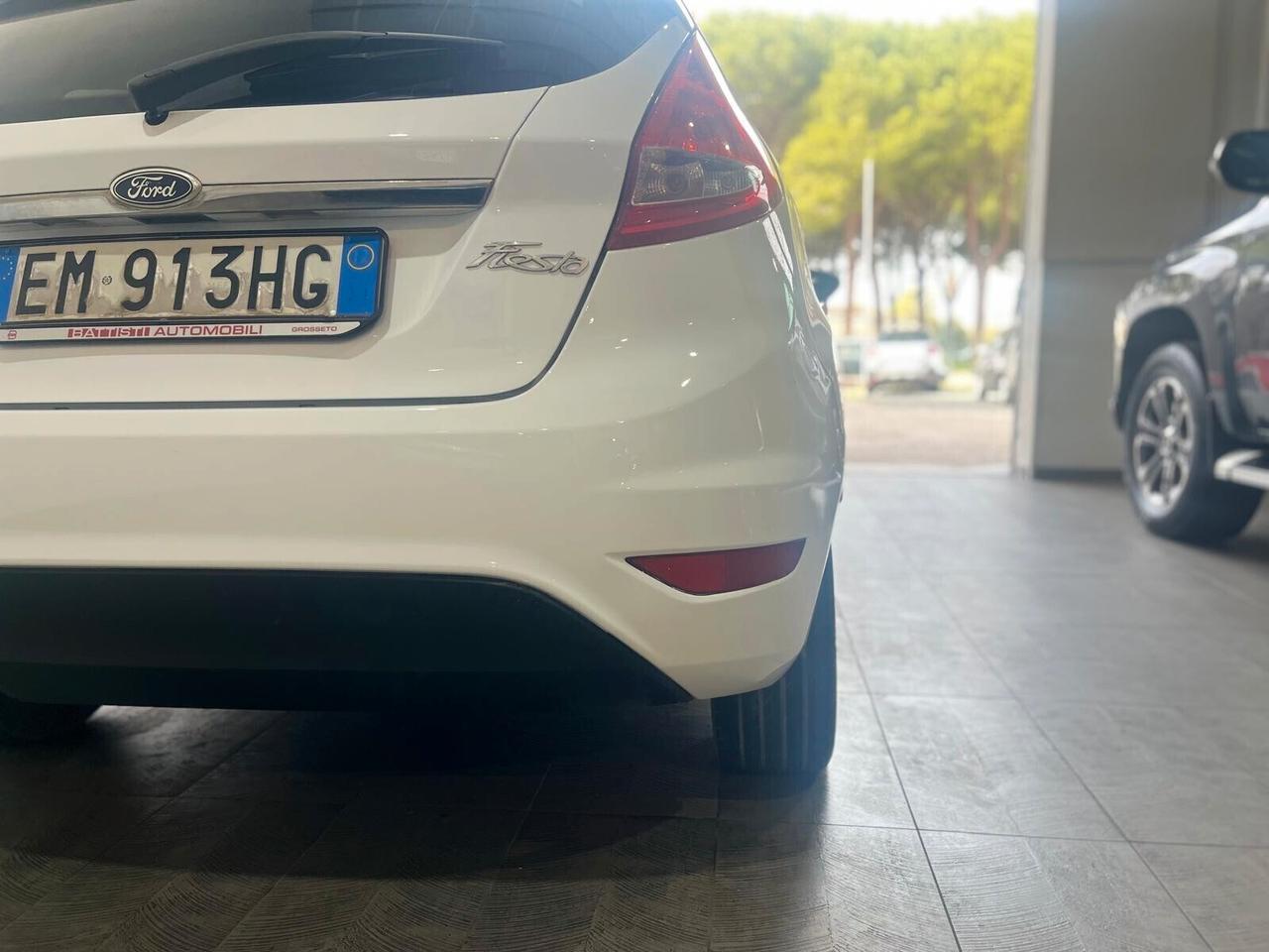 FORD FIESTA 1.2 60CV TITANIUM *UNICOPRO* *2012*