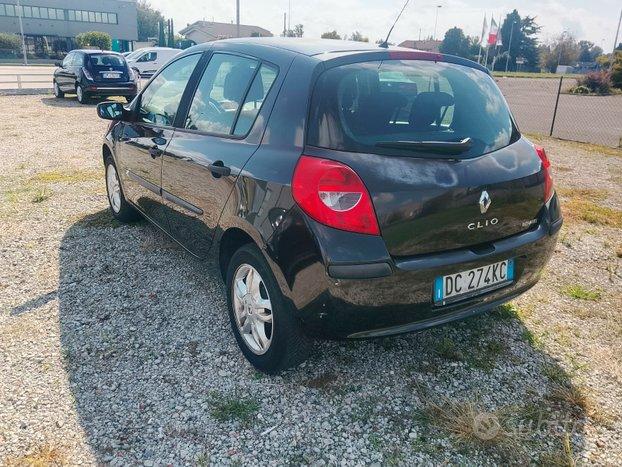 Renault Clio - ideale per neopatentati