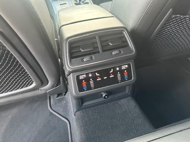 Audi A6 Avant 40 2.0 TDI quattro ultra S tronic S-Line Sport