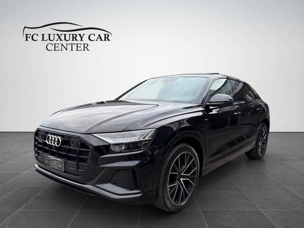 Audi Q8 50 3.0 286CV S LINE PELLE VALCONE TETTO CAMERA 360