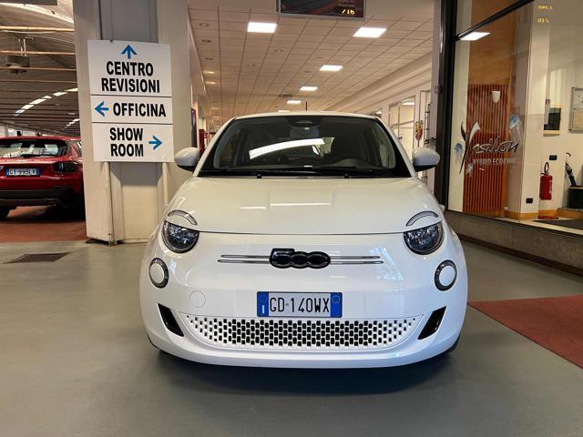 FIAT 500e Berlina 42 kWh Entry+Pack Tech