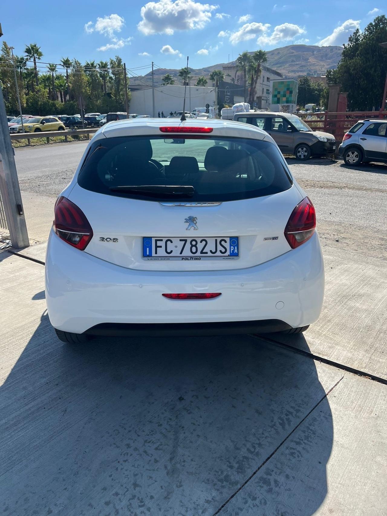 Peugeot 208 BlueHDi 75 5 porte Allure