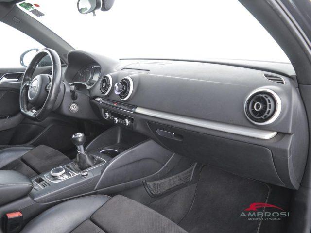 AUDI A3 2.0 TDI S-Line Ambiente