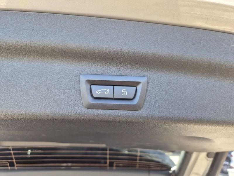 BMW X1 xdrive20d mhev 48V MSport Pro auto