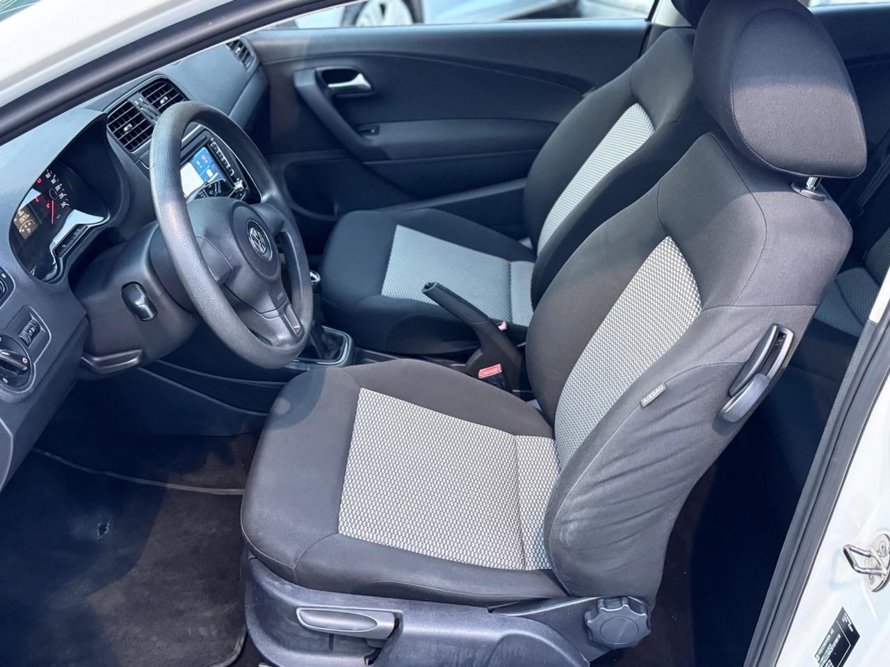 Volkswagen Polo 1.2 60cv Benzina Neopatentati 2011