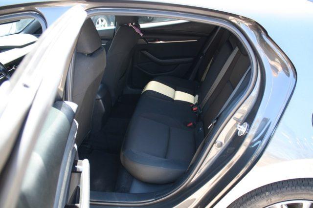 MAZDA 3 2.0L Skyactiv-G M-Hybrid Exclusive