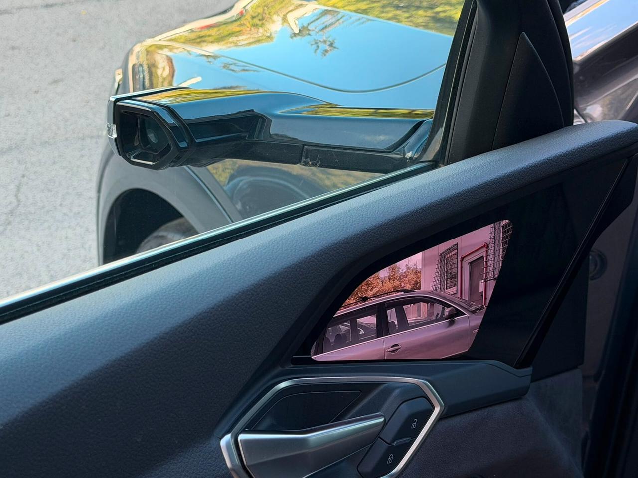 Audi Q8 e-tron SPB 55 quattro S line edition