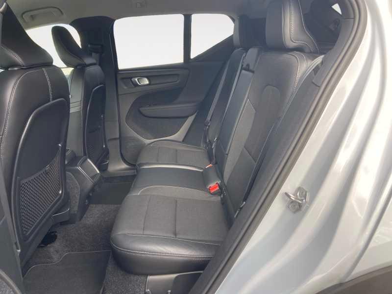 VOLVO XC40 2.0 d3 MoMenT. AuTo