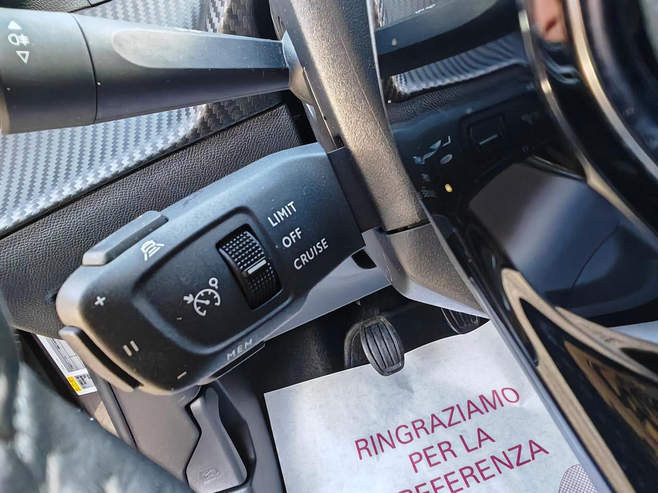 Peugeot 2008 1,5 diesel 12/2021 Cv110