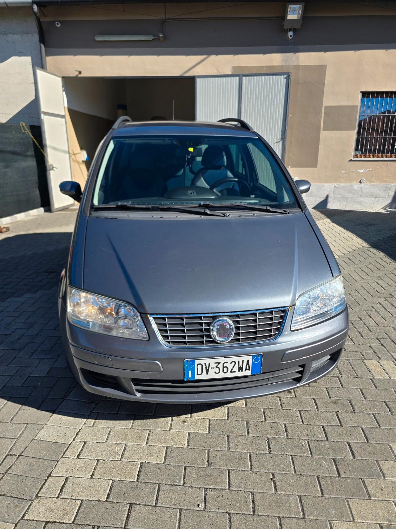 Fiat Idea 1.4 95cv gpl automatica