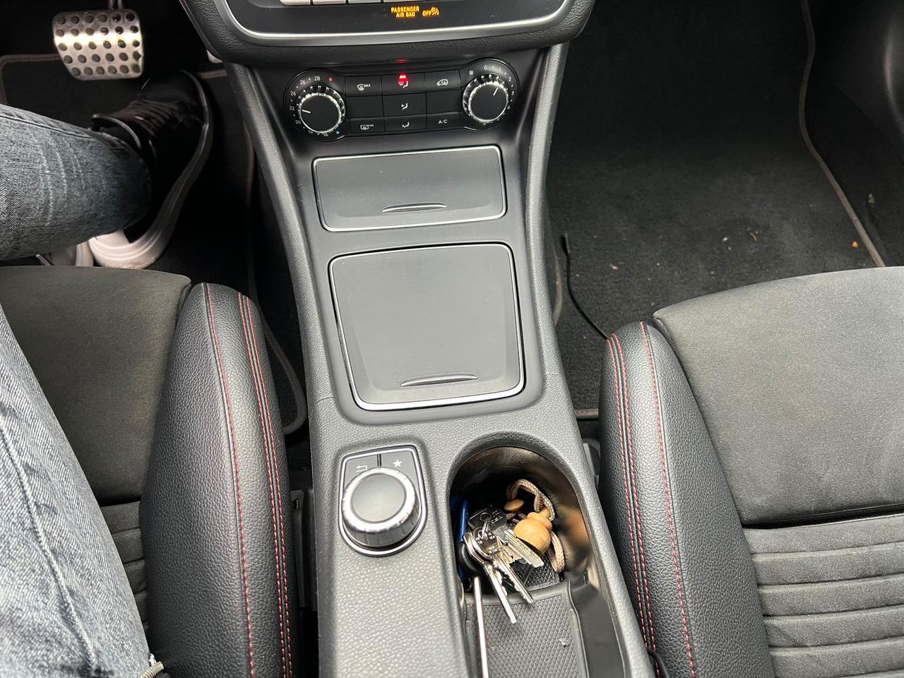 Mercedes-Benz CLA 200 D Premium