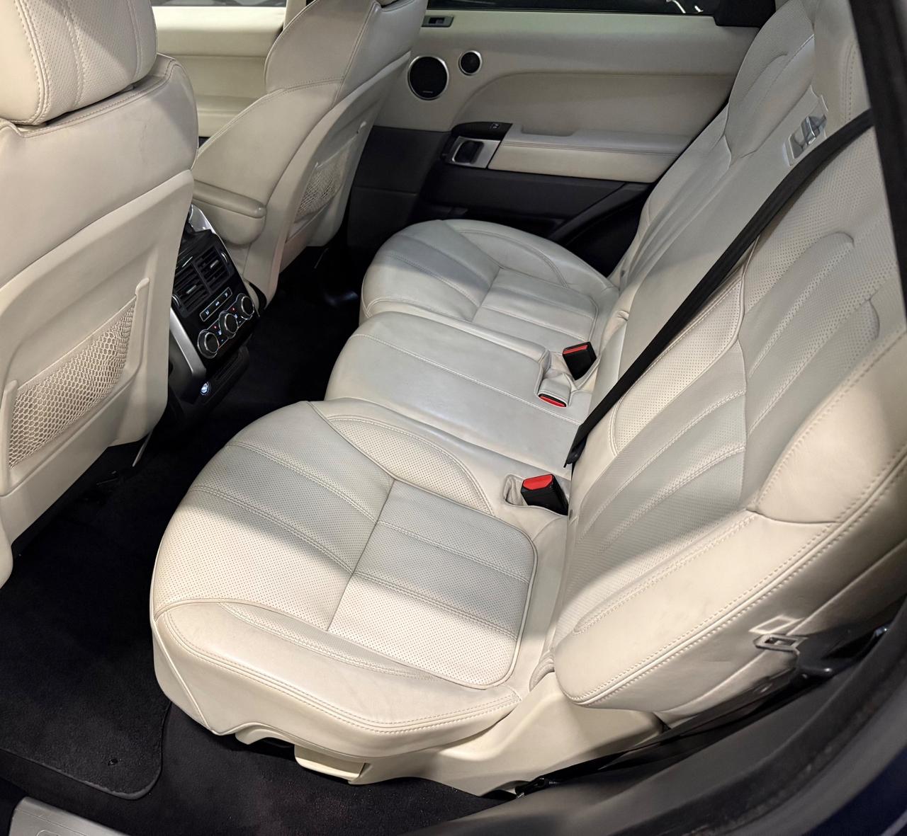 Land Rover Range Rover Sport 3.0 TDV6 HSE Dynamic 7 Posti