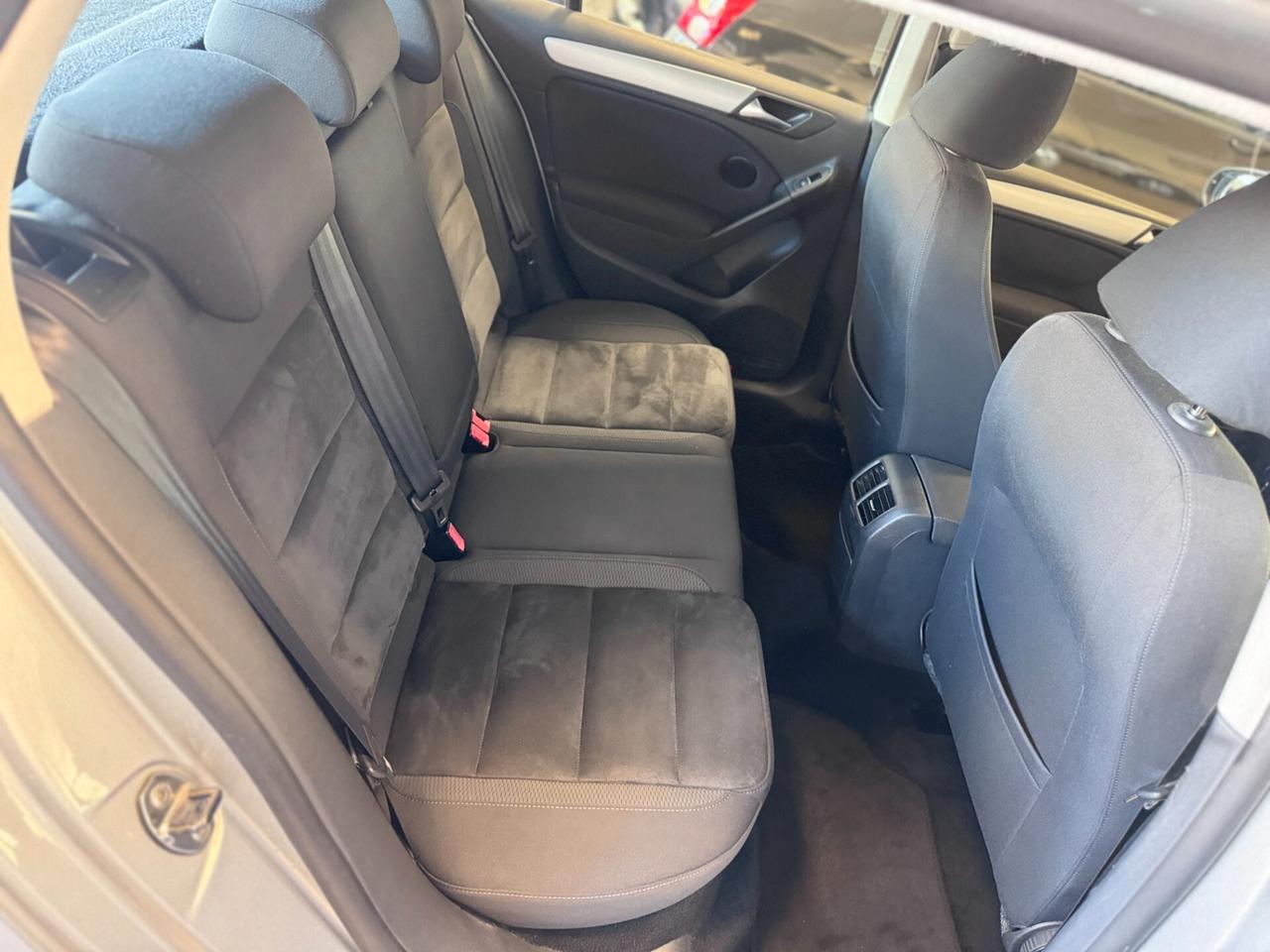 Volkswagen Golf 1.6 TDI DPF 5p. Highline