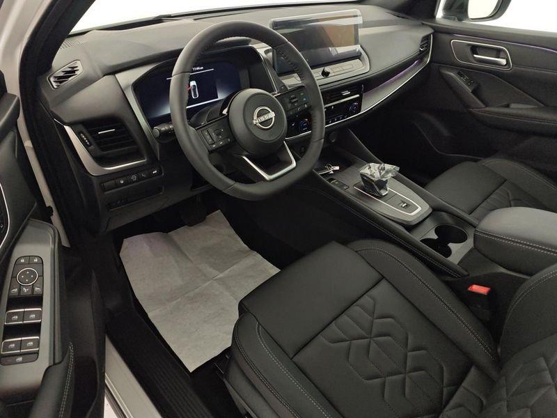 Nissan Qashqai MHEV 158 CV Xtronic Tekna + bicolor Nero +tetto panoramico in vetro