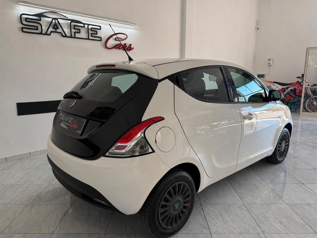 Lancia Ypsilon 1.2 69 CV 5 porte ELEFANTINO