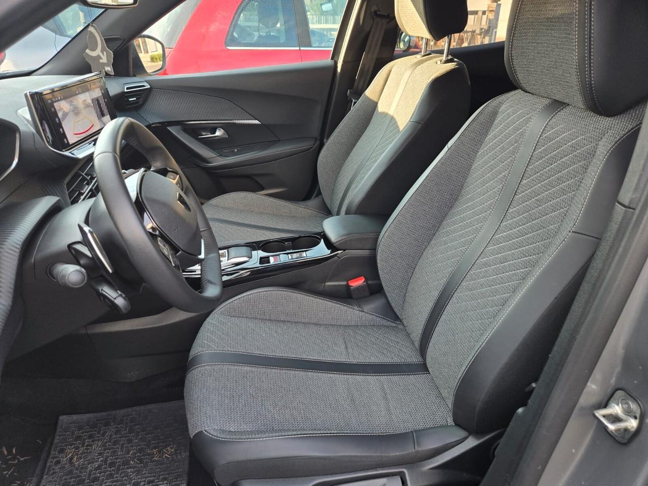 PEUGEOT 2008 ALLURE EAT8 1.2 131 cv BENZINA -PROMO LUGLIO GA FIN&SAFE-