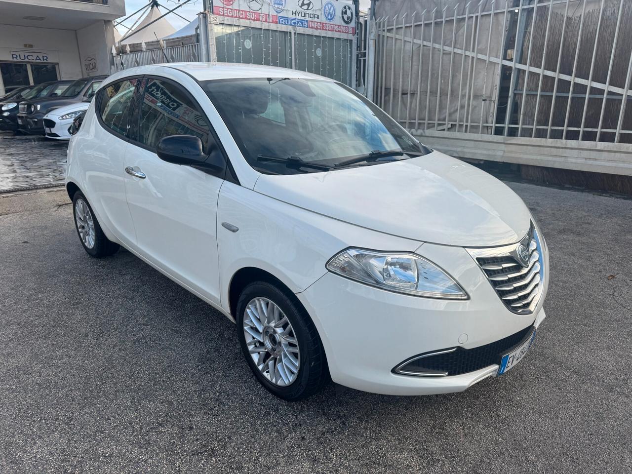 Lancia Ypsilon 1.2 69 CV 5P Gold 2014