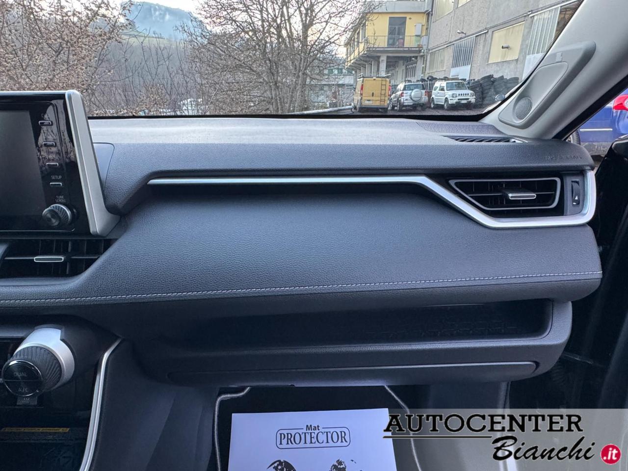 Toyota RAV4 2.5 vvt-ie h Lounge 2wd 218cv e-cvt