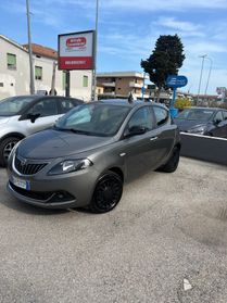 Lancia Ypsilon 1.0 FireFly 5 porte S&S Hybrid Ecochic Gold